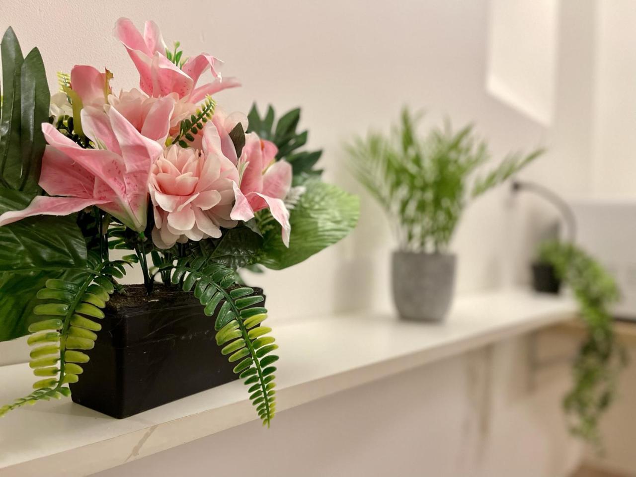 Apartamento *Le Lotus*Fiber Wifi*Hyper Center* Salon-de-Provence Exterior foto